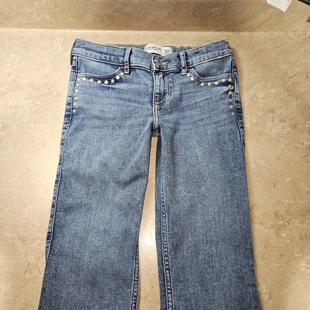 Abercrombie‎ Kids Jeans Tween Girls 13/14 Short Blue Low Rise Bootcut Studded